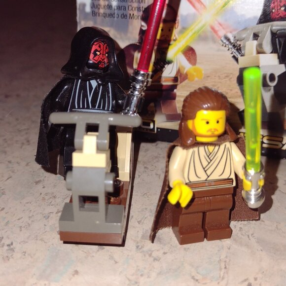 Like New Lego Star Wars Lightsaber Duel, Retired, w original box & instructions - Picture 3 of 10